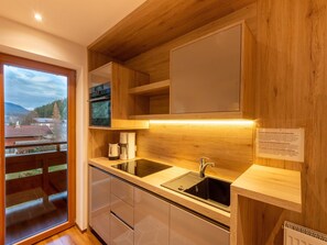 Apartment | Private kitchen - Apartment in Wald Near Zillertal Ski Area (Wald im Pinzgau)