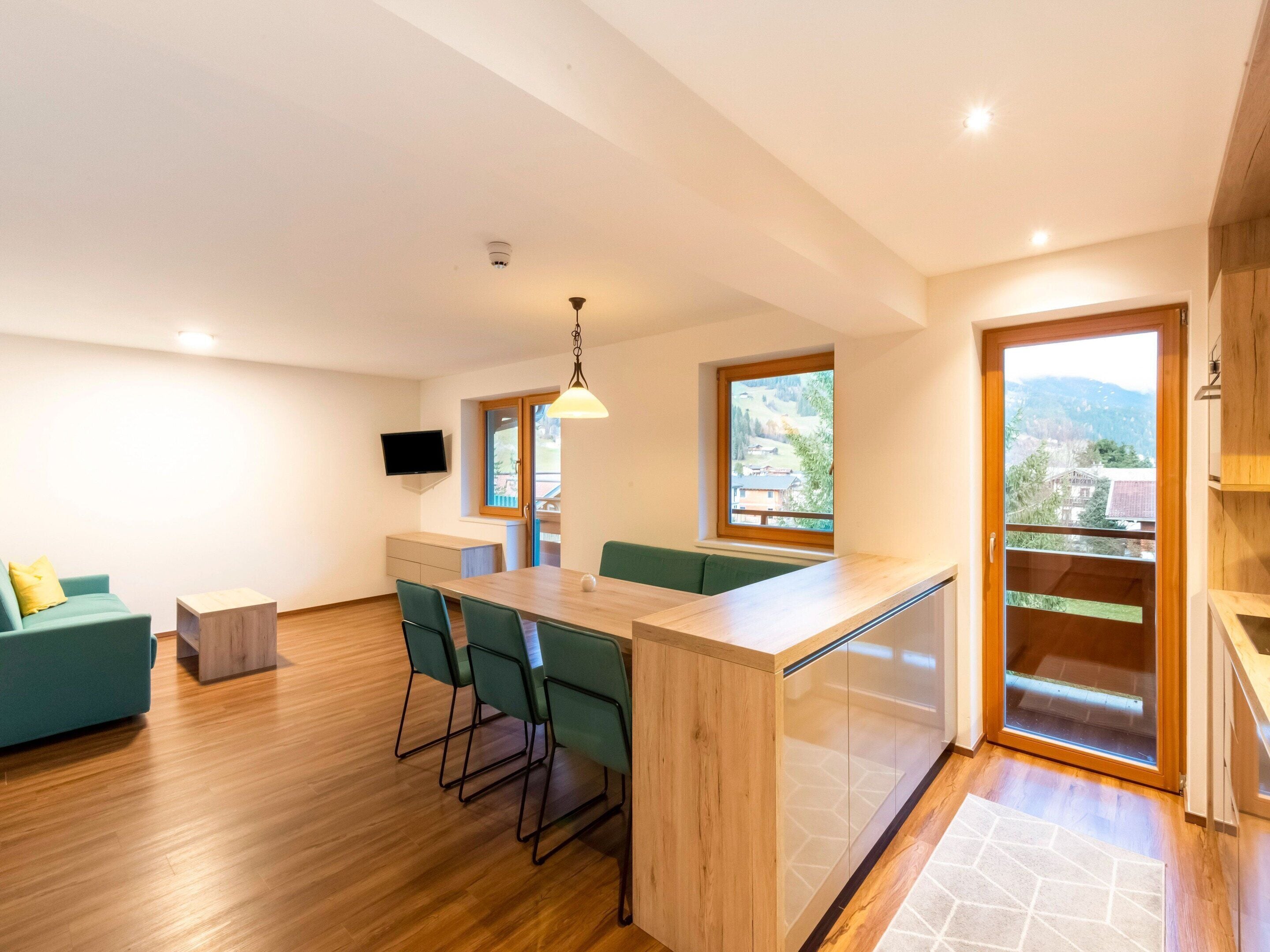 Apartment | Dining
