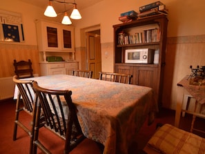Dining - Spacious Holiday Home With Sauna in Celles-sur-plaine (Celles-sur-Plaine)