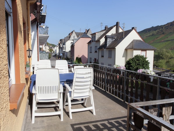 House | Balcony