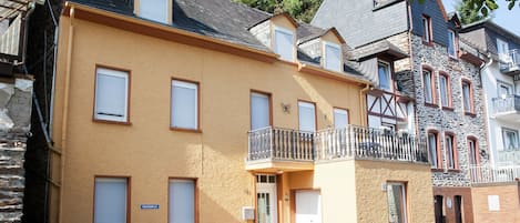 House | Exterior