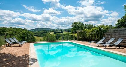 Beautiful Holiday Home With Pool in Teillots