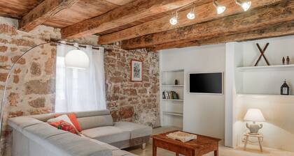 Beautiful Holiday Home With Pool in Teillots