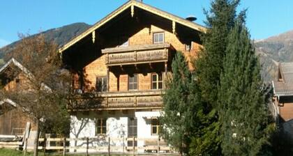 Serene Cottage in Neukirchen am Großvenediger near Ski Area