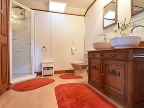 Bathroom - Alluring Holiday Home on Border of Champagne and Burgundy (Laferte-sur-Amance)