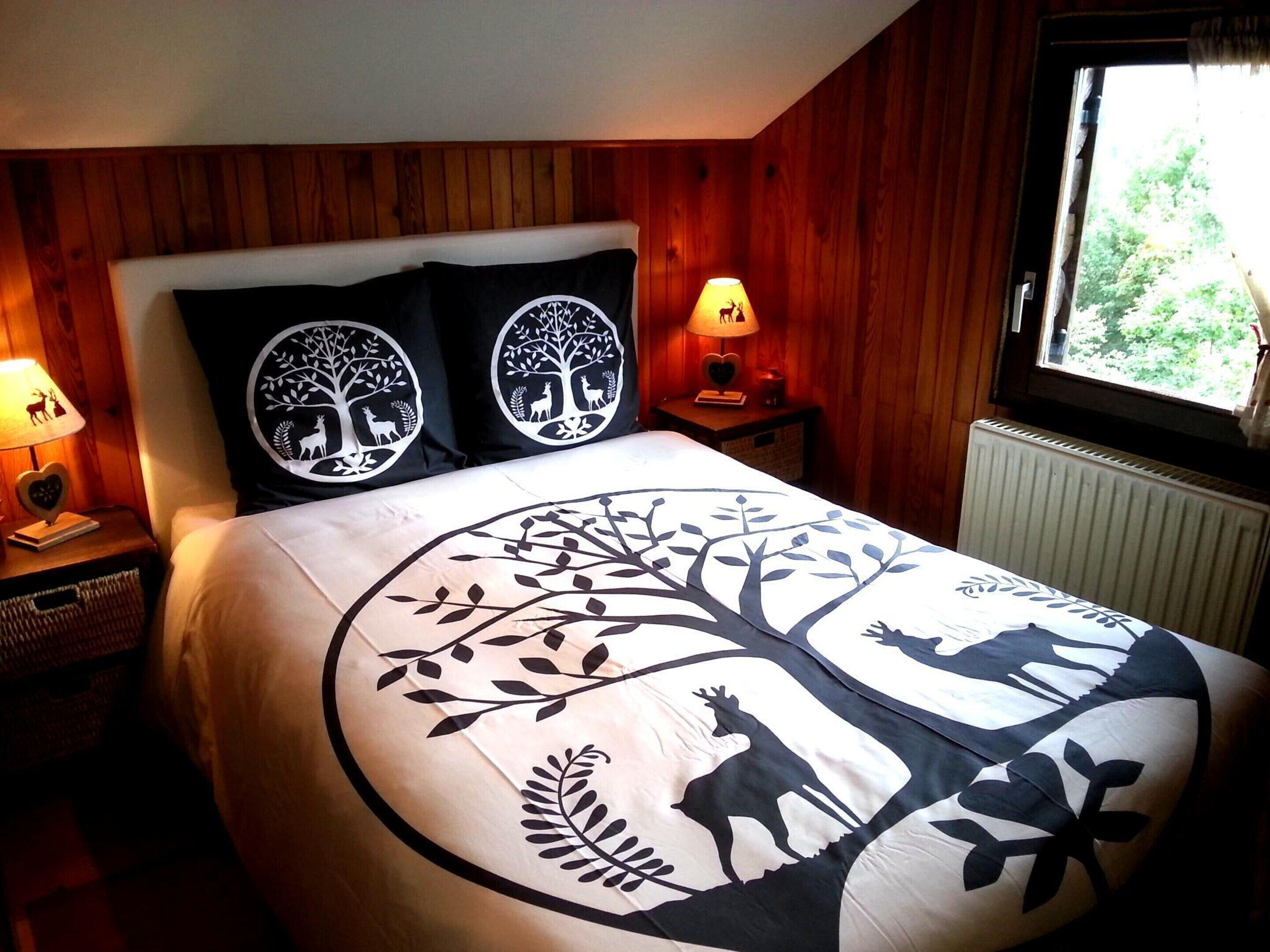 Chalet | 2 bedrooms, individually furnished