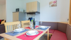 Unclassified image, 4 of 28, button - Charming Apartment in Piesendorf With Sauna (Piesendorf)