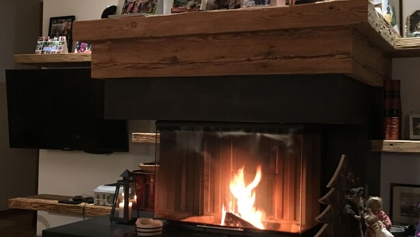 Fireplace - Charming Chalet in Hinterthal With Sauna (Maria Alm am Steinernen Meer)