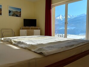 Apartment | 1 Schlafzimmer, individuell eingerichtet, Bügeleisen/Bügelbrett