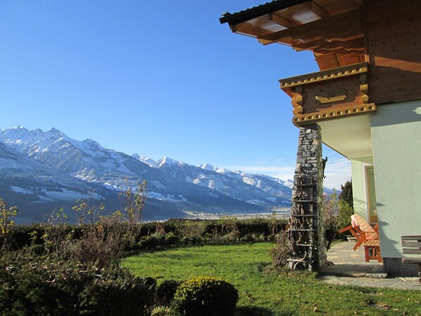 Chalet | Property grounds