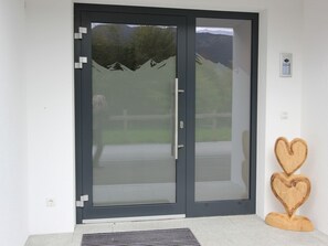 Apartment | Reception - Luxurious Apartment in Fugenberg With Sauna (Fuegenberg)