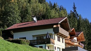 Exterior - Newly Furnished Holiday Home (Zellberg)