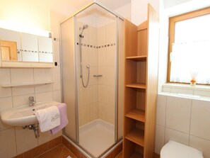 Apartment | Bathroom