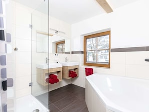 Bathroom - Scenic Apartment in Kaltenbach in Zillertal near Ski Area (Kaltenbach)