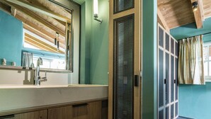 Chalet | Bathroom