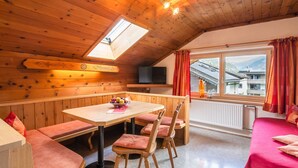 Dining - Cozy Apartment in Tyrol With Balcony (Zell am Ziller)