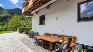 Balcony - Cozy Apartment in Tyrol With Balcony (Zell am Ziller)