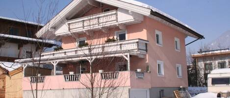 Apartment | Exterior