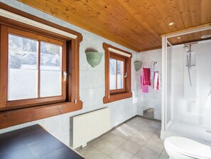 House | Bathroom