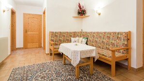 Unclassified image, 5 of 39, button - Contemporary Apartment in Kampl near Ski Area (Neustift Im Stubaital)