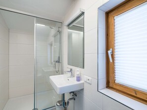 House | Bathroom