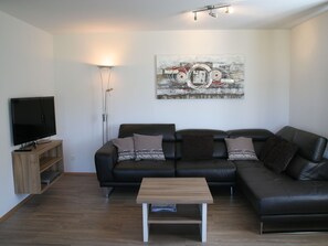 Apartment | Living room - Quaint Apartment near Skiing in Westendorf (Westendorf)