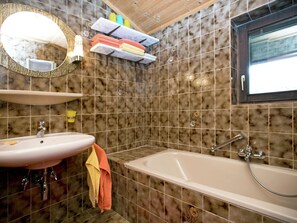 Chalet | Bathroom
