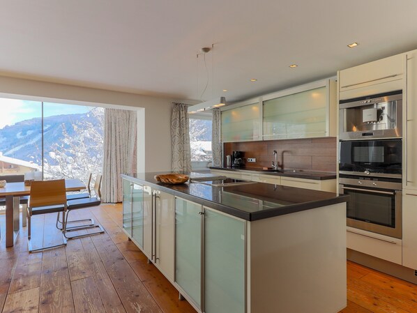 House | Private kitchen | High chair