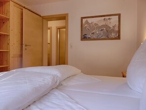 Appartement | 2 chambres, ameublement personnalisé, draps fournis