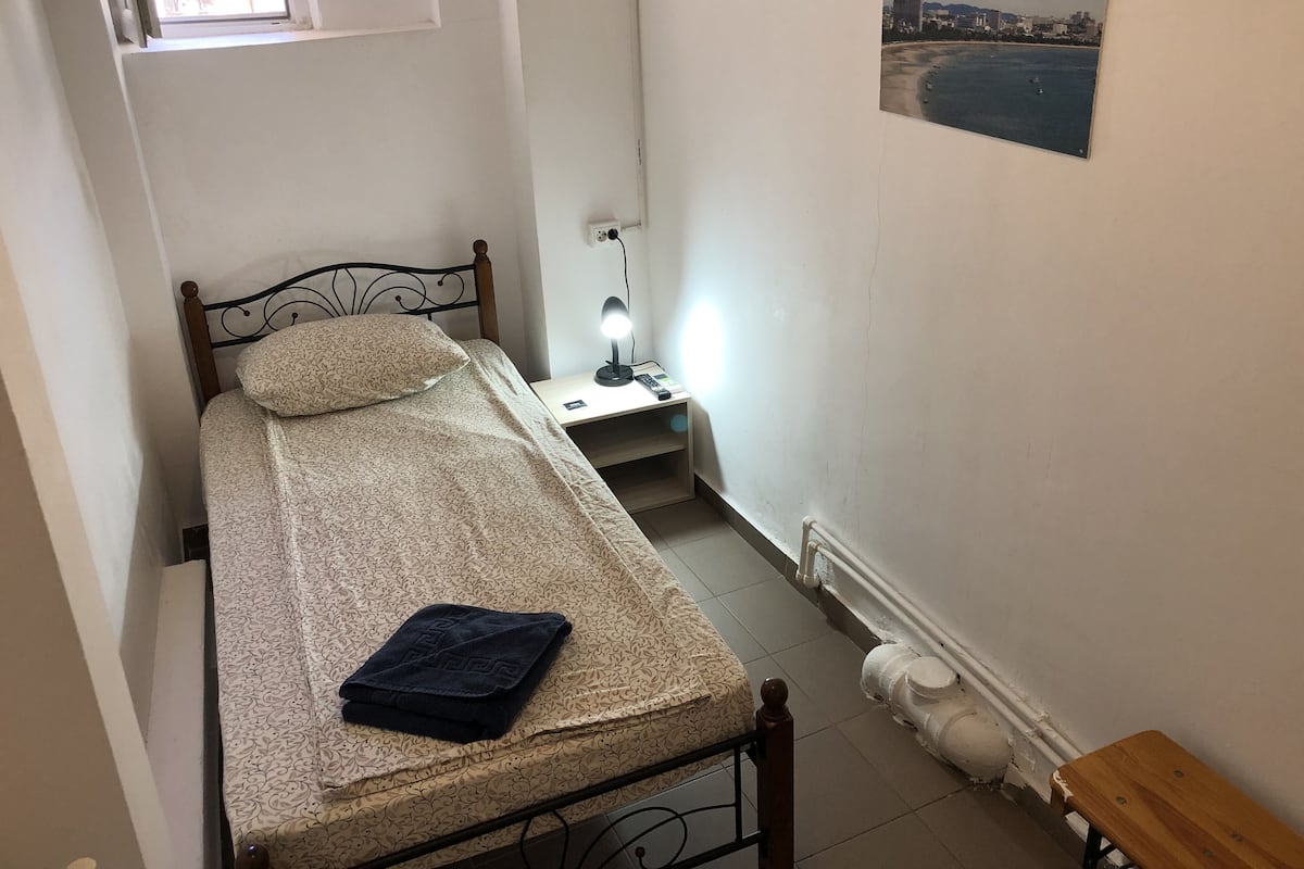 Basic Single Room | 1 bedroom, free WiFi, bed sheets