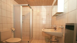 Apartment | Bathroom - Cozy Apartment in Reith im Alpbachtal With Balcony (Reith im Alpbachtal)
