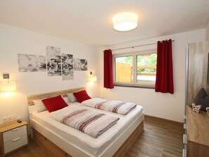 Apartament | 2 dormitoris, mobiliari individual i roba de llit 