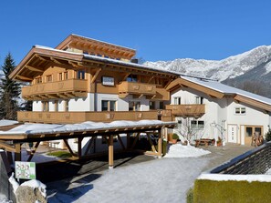 Apartment | Exterior - Stylish Apartment in Ellmau With Mountain View (Ellmau)
