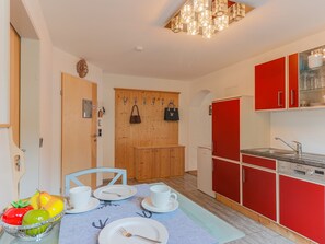 Apartment | Private kitchen | High chair
