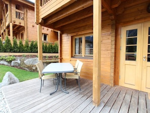 Balcony - Wooden Chalet in Krimml Salzburg With Garden Grill (Krimml)