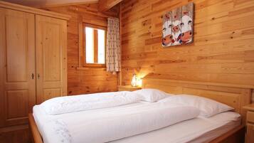 Chalet | 5 bedrooms, individually furnished
