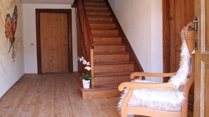 5 camere, minibar, con arredamento individuale, lenzuola