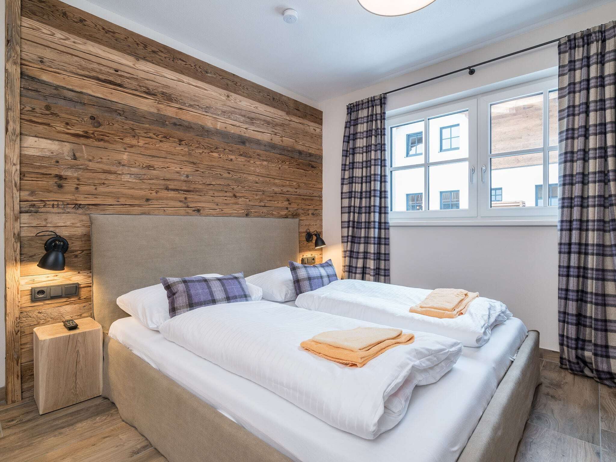 Chalet | 4 Schlafzimmer, individuell eingerichtet, Bettwäsche
