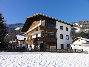 Exterior - Spacious Holiday Home in Zell am Ziller near Ski Area (Zell am Ziller)