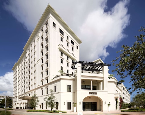 Thesis Hotel Miami Coral Gables, Curio Collection by Hilton