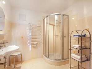 Apartment | Bathroom - Cozy Apartment in Westendorf With Sauna (Westendorf)