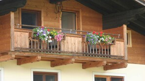 Balcony - Meadow View Holiday Home in Hollersbach im Pinzgau near Ski Area (Hollersbach im Pinzgau)