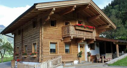 Chalet in Mayrhofen-ramsau / Tyrol With Sauna