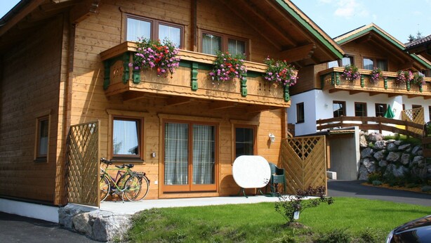 Gambar tidak terklasifikasi, 1 dari 23, tombol