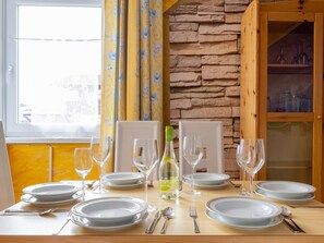 Dining - Gorgeous Apartment in Piesendorf With Sauna (Piesendorf)