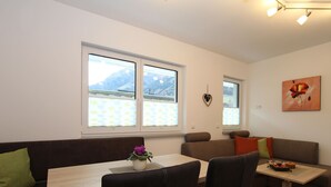 Dining - Modern Apartment Near Ski Area in Mittersill (Mittersill)