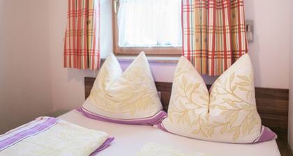 Luxurious Mansion in Söll Near Forest
