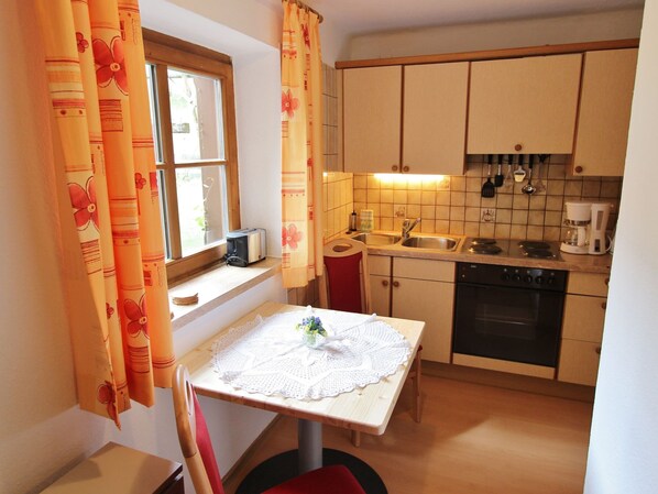Apartment | Private kitchen - Apartment With Garden in Leogang, Salzburg (Leogang)