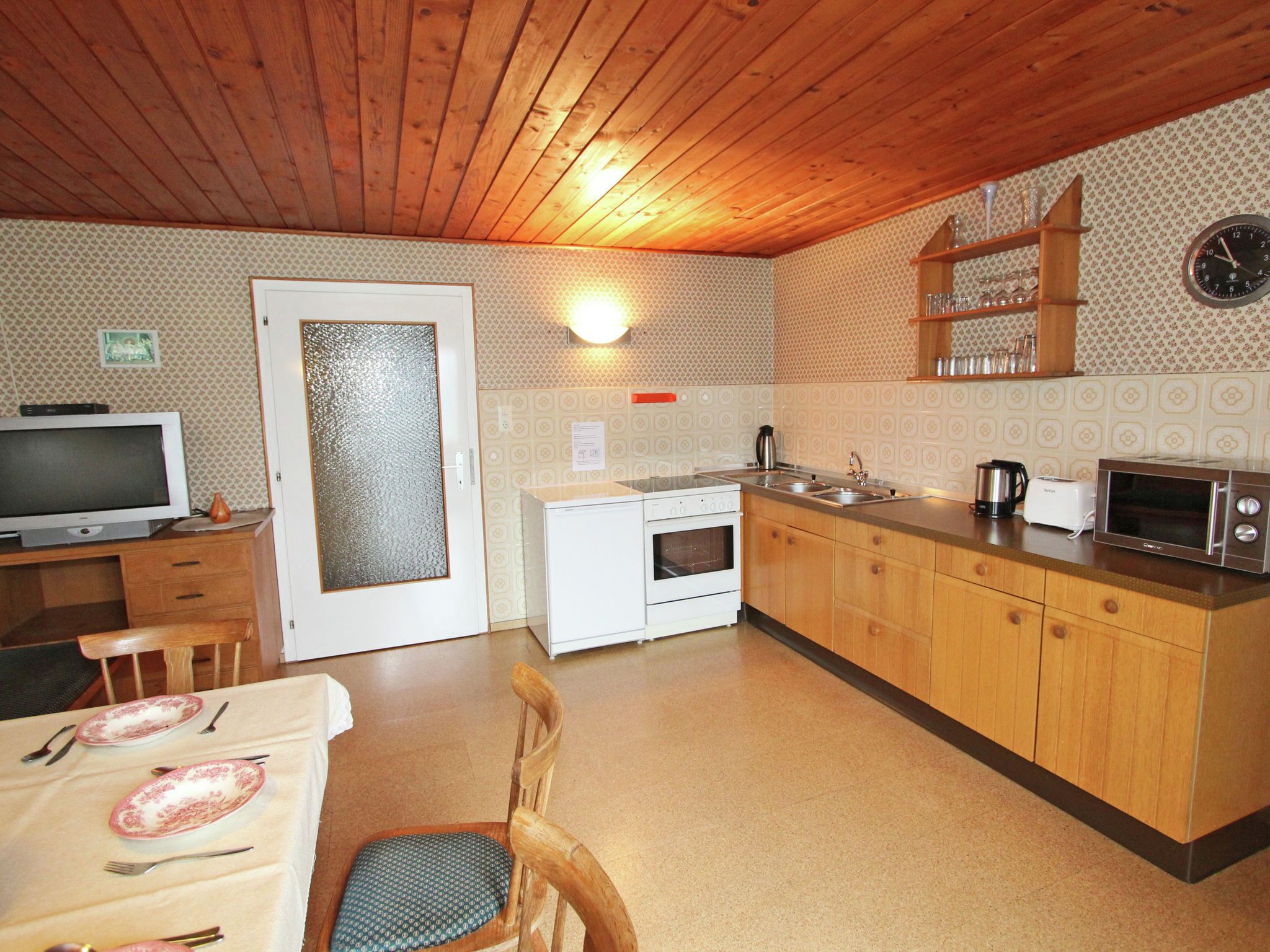 Ferienhaus | Eigene Küche | Kühlschrank, Mikrowelle, Ofen