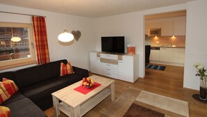 Unclassified image, 5 of 33, button - Apartment in Alpbach With Parking, Balcony, Storage, Heating (Alpbach)